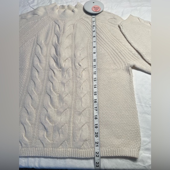 NWOT Merino Blend Banana Republic Ivory Pura Merino-Blend Sweater Sz M - Picture 9 of 9